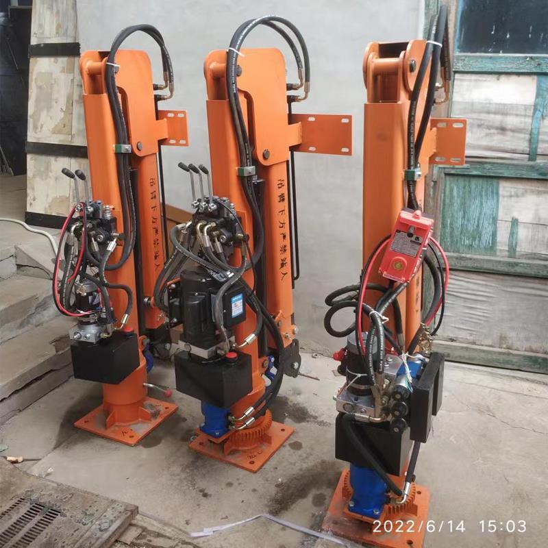 长治市重汽蓝牌随车吊 3.2吨 国六动力强 液压驱动 农用自卸起重机